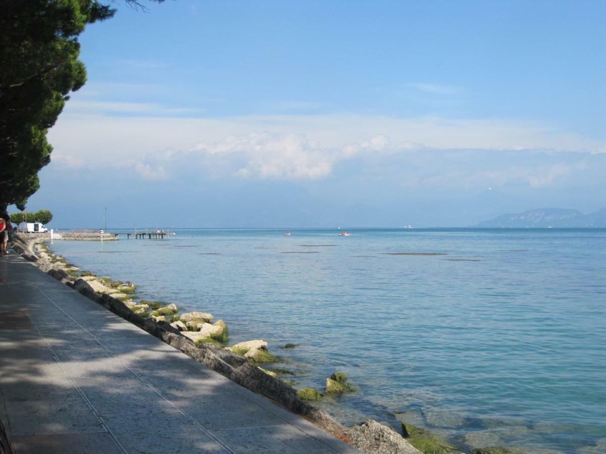 Appartamento La Madonnina Peschiera del Garda Esterno foto